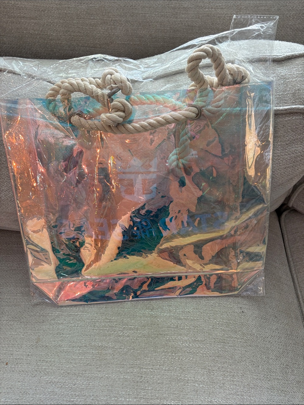 NIB Royal Caribbean Star of the Seas Inaugural Holographic Beach Tote - Picture 2 of 4